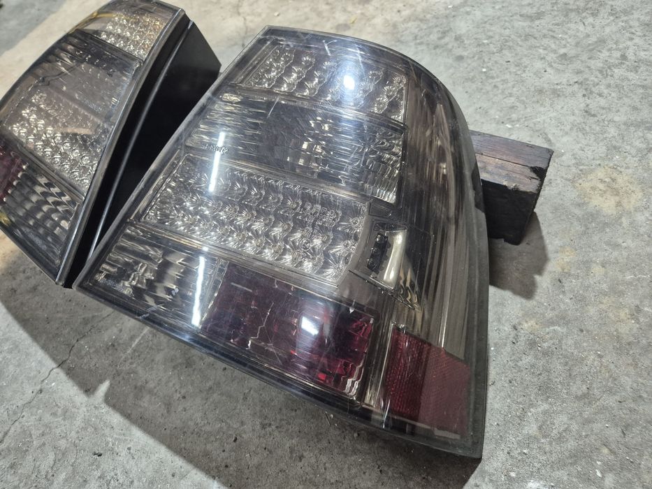 Ляв и десен стоп за Фолксваген Бора седан VOLKSWAGEN BORA стопове