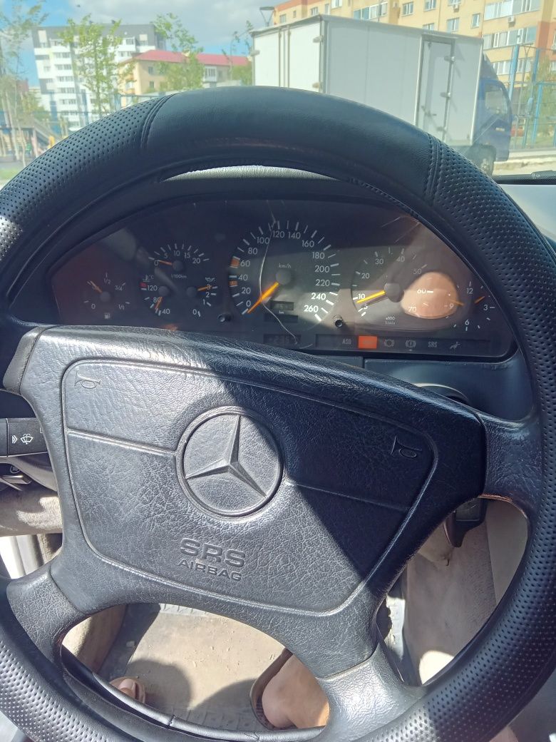 Продам мерседес 140 об 3.2