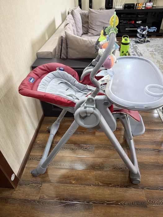 Детский стульчик Chicco для кормления