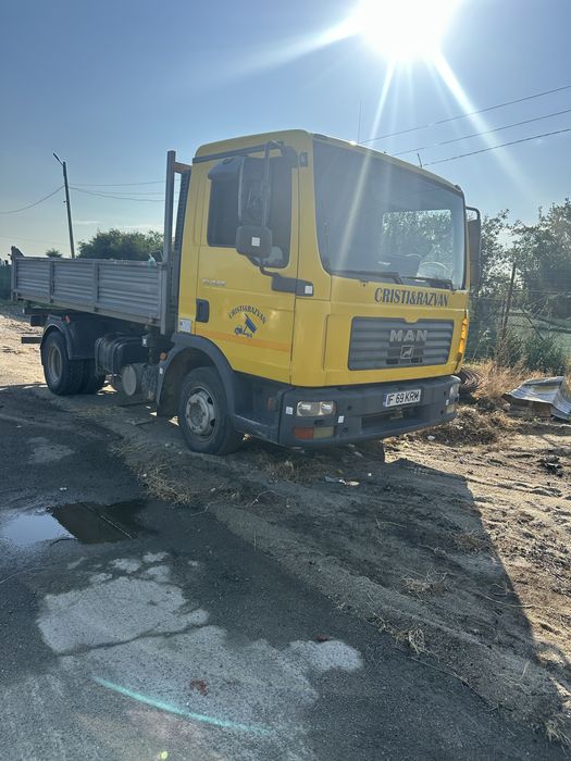 Nisip piatra moloz inchirieri basculante wola