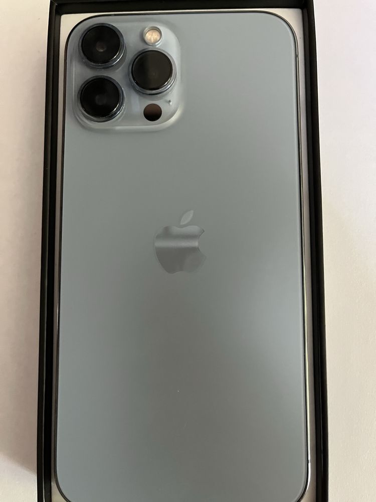 Продам iPhone 13 Pro Max