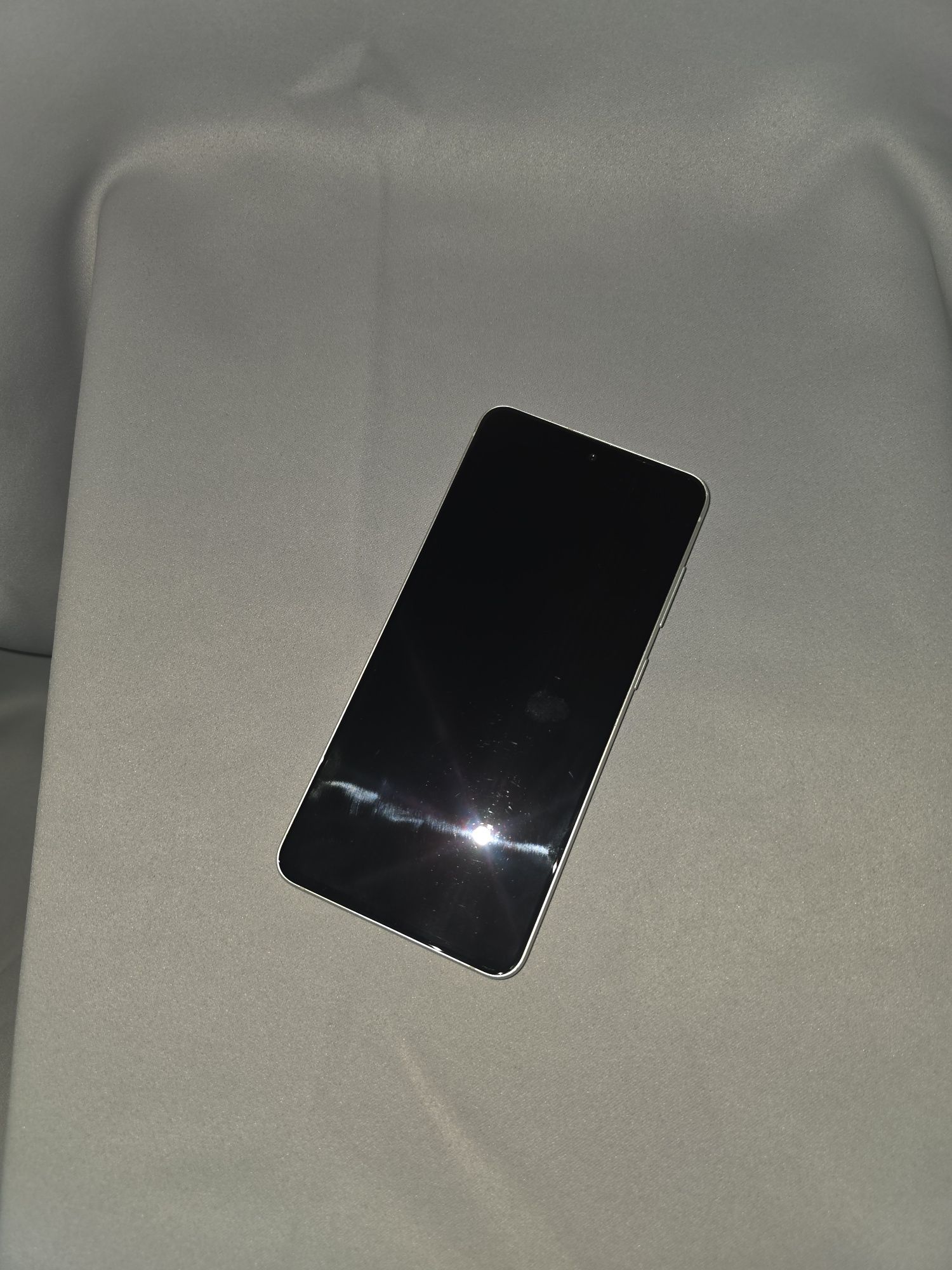 Телефон Samsung S21 FE