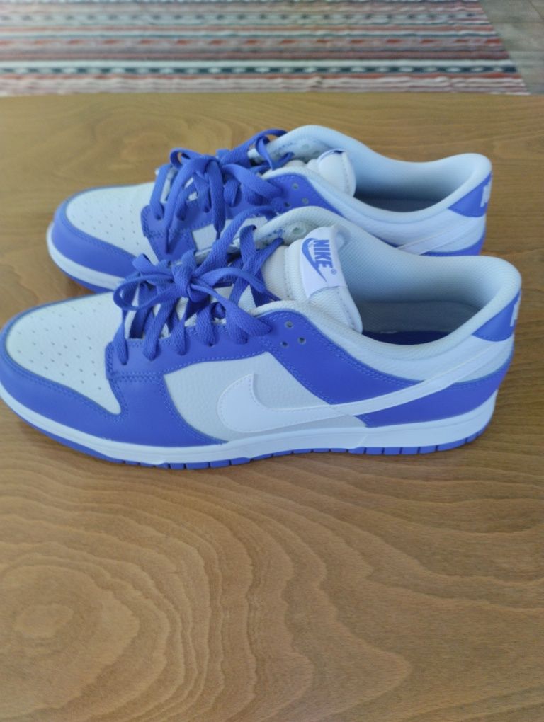 Nike dunk low сникърси