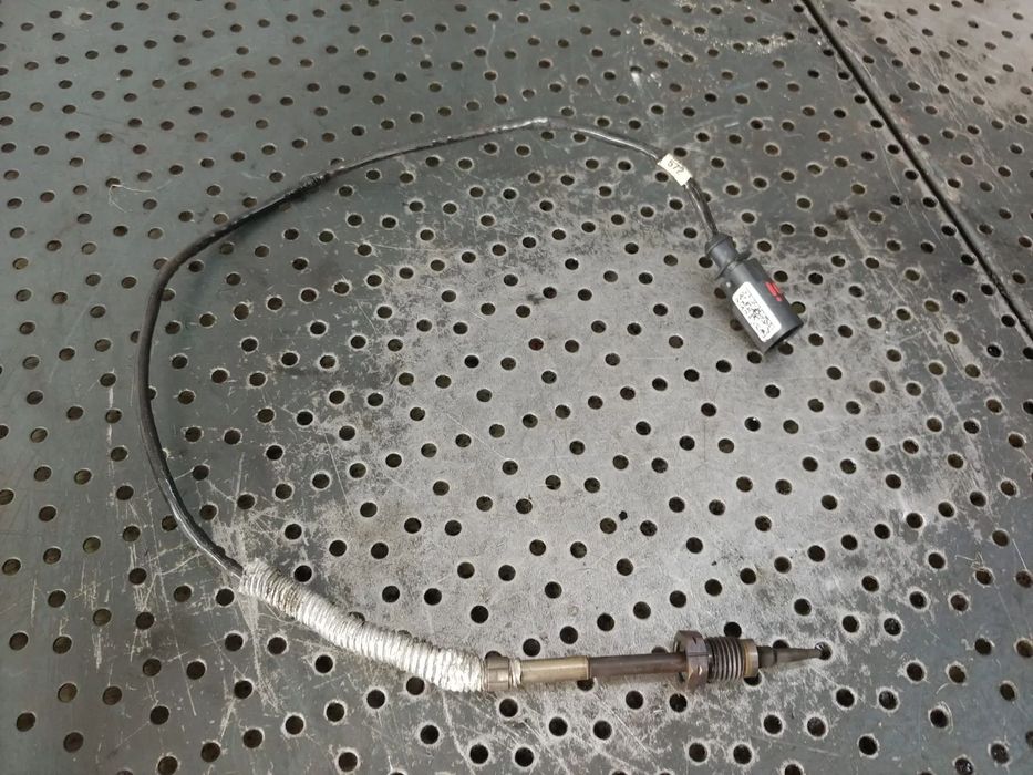 senzor temperatura gaze dsr 2.0 tdi audi a3 8y vw golf 8 skoda octavia 4  05l906088am