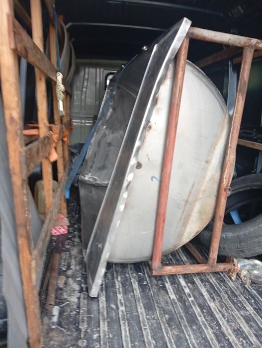 Продавам индустриална вана от неръждаема стомана (INOX) 1000л