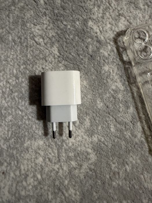 Адаптар для айфона продам 2шт