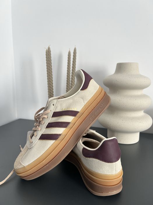 Sneaker low 'Gazelle Bold' Adidas Orginals pe Ecru