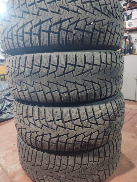 Продам покрышки Maxxis