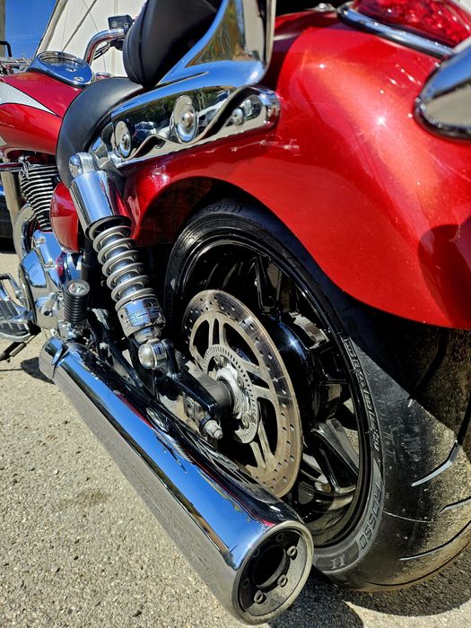 Triumph Thunderbird Commander 1700cc