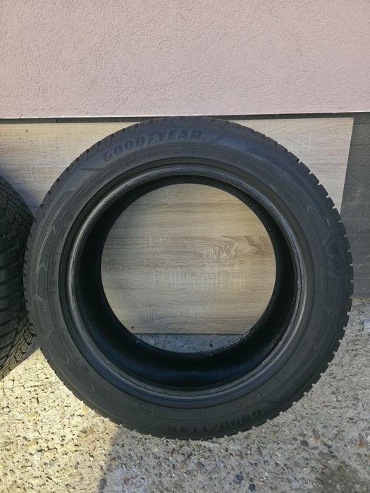 4 бр. зимни гуми
GOODYEAR UltraGrip Performance Plus 215/55R17 97V