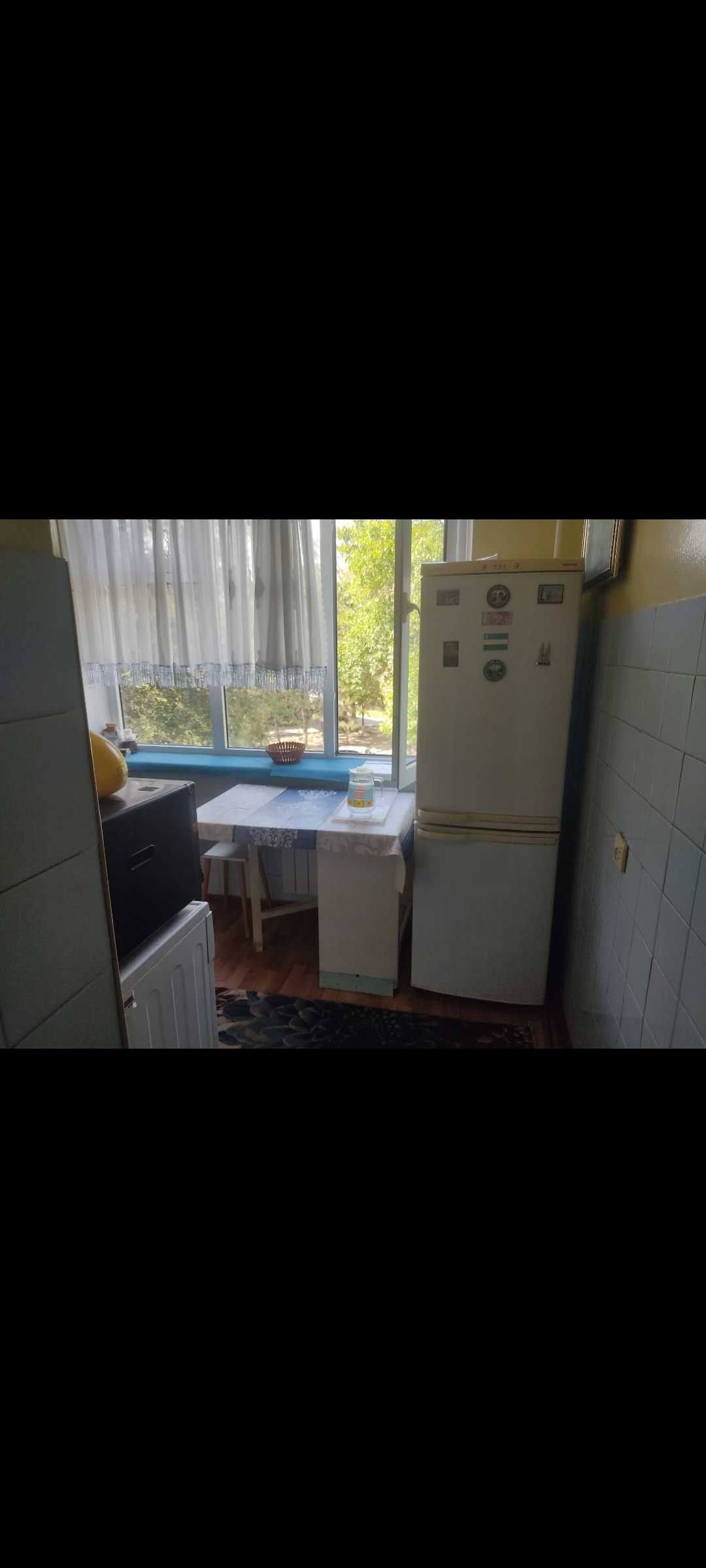 Kvartirant qo'yiladi Navoiy shaxri, Alisher kinoteatr oldi, 3 xonalik