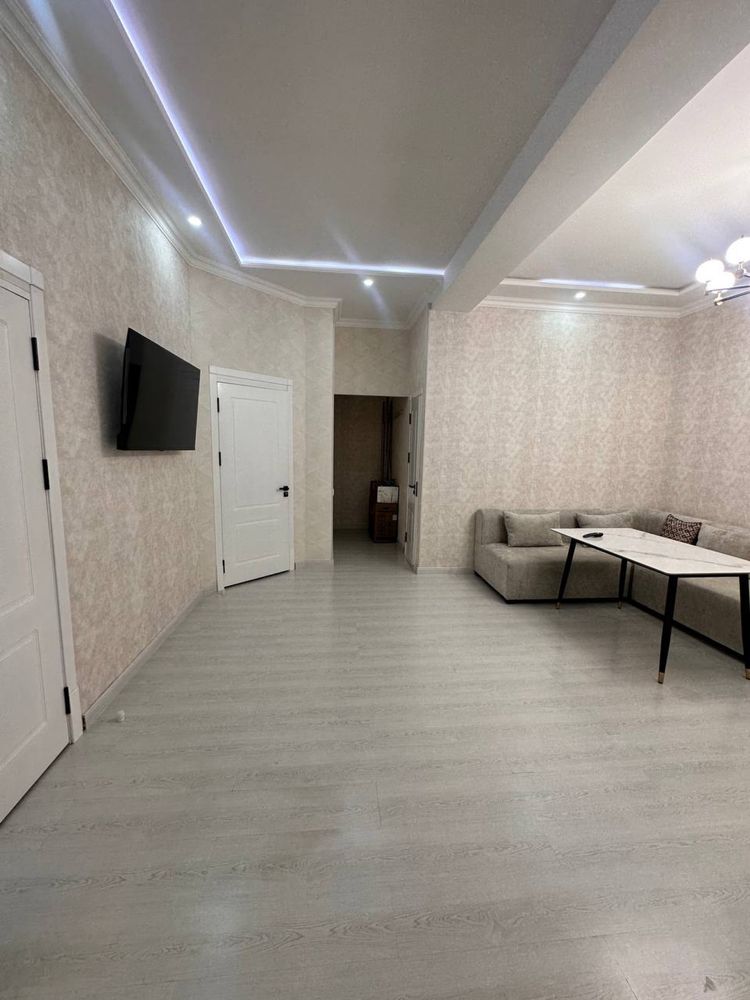 Срочно продается 3х комнатная квартира новостройка ор.Экобазар