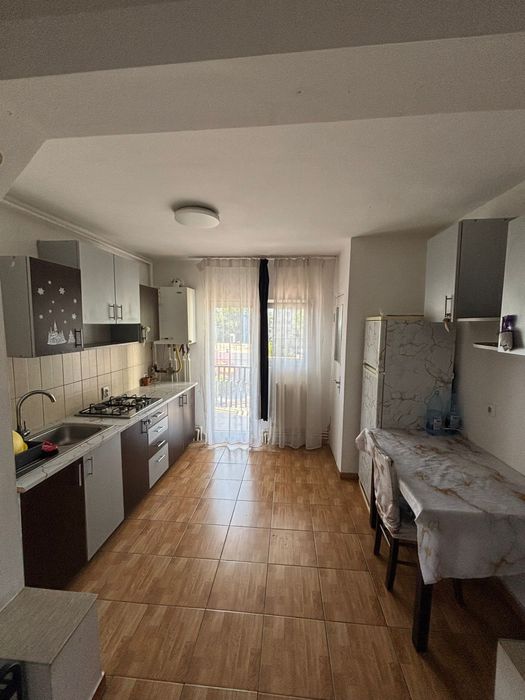 De inchiriat ap 2 camere