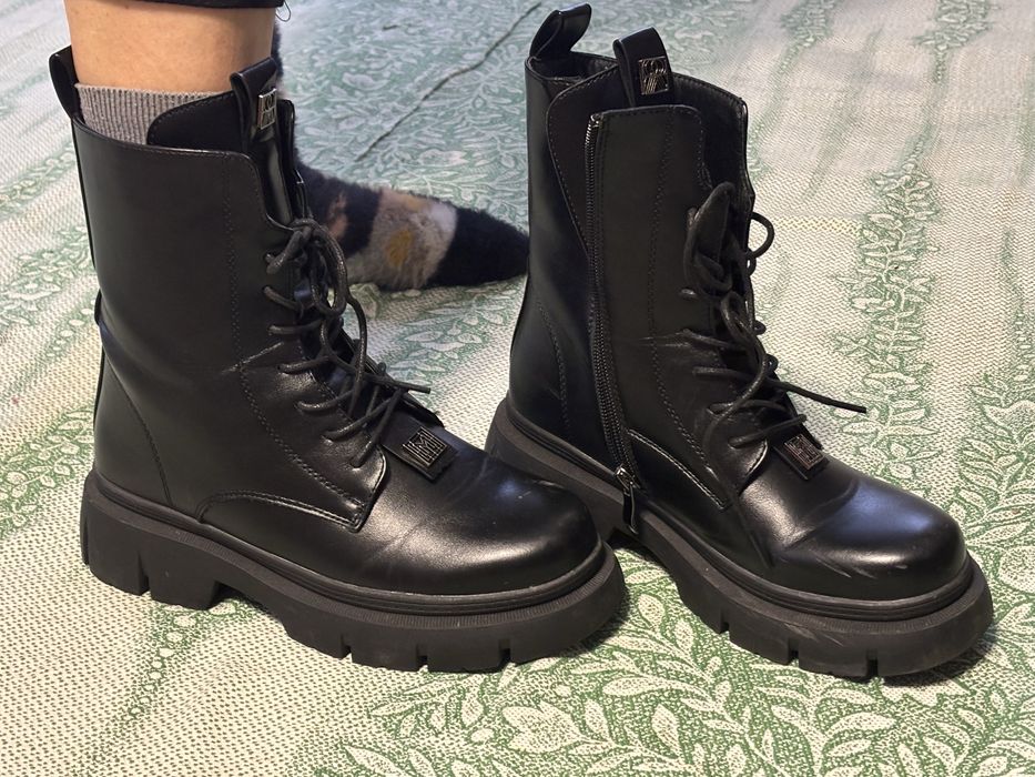 Продам ботинки осенние