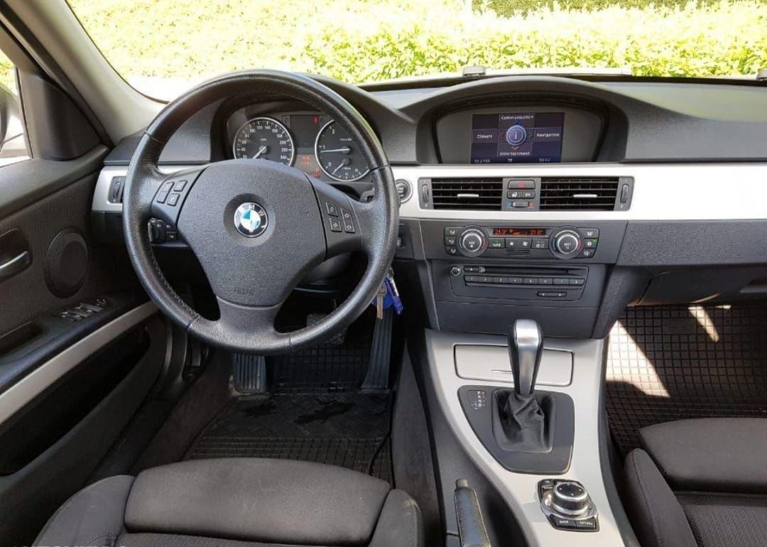 Vând BMW seria 3