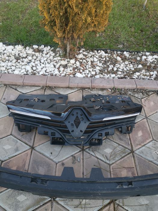 Grila inferioara bara fata Renault clio 4 facelift 2016/2017/2018/2019