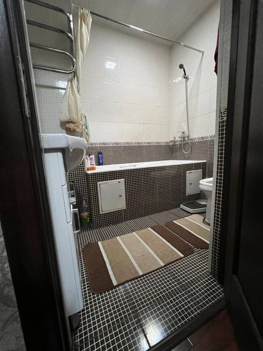 Продаётся 5 комнатная капитал банк