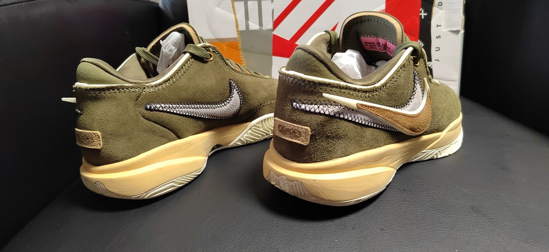 Nike Lebron XX Multi Color, номер 38,5