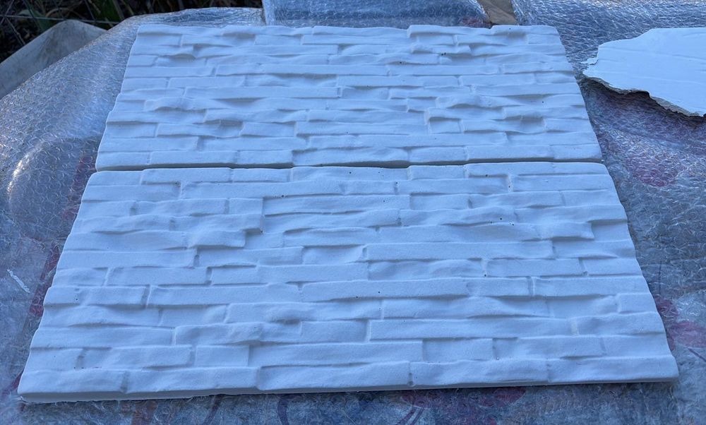 Vând piatra decorativa și panouri 3 D