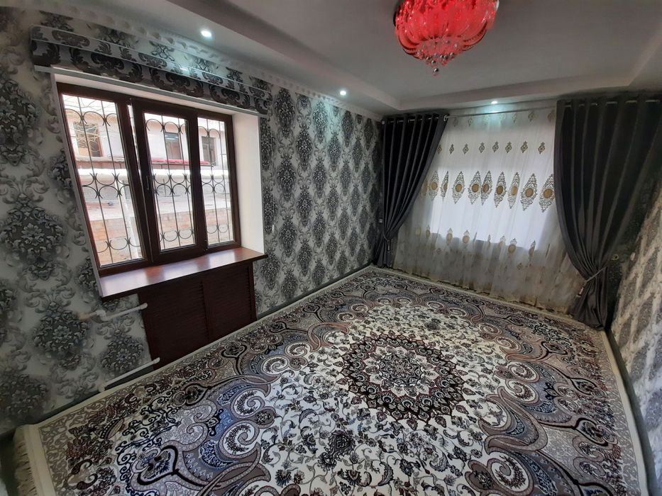 Срочно продается 2Х кв 1-етаж