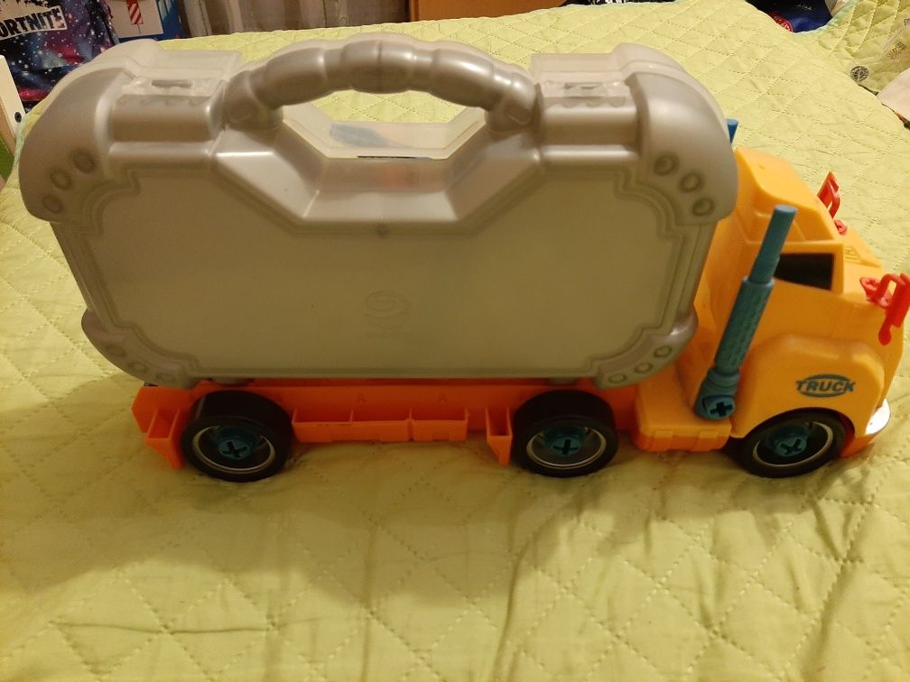 Camion cu trusa scule copii
