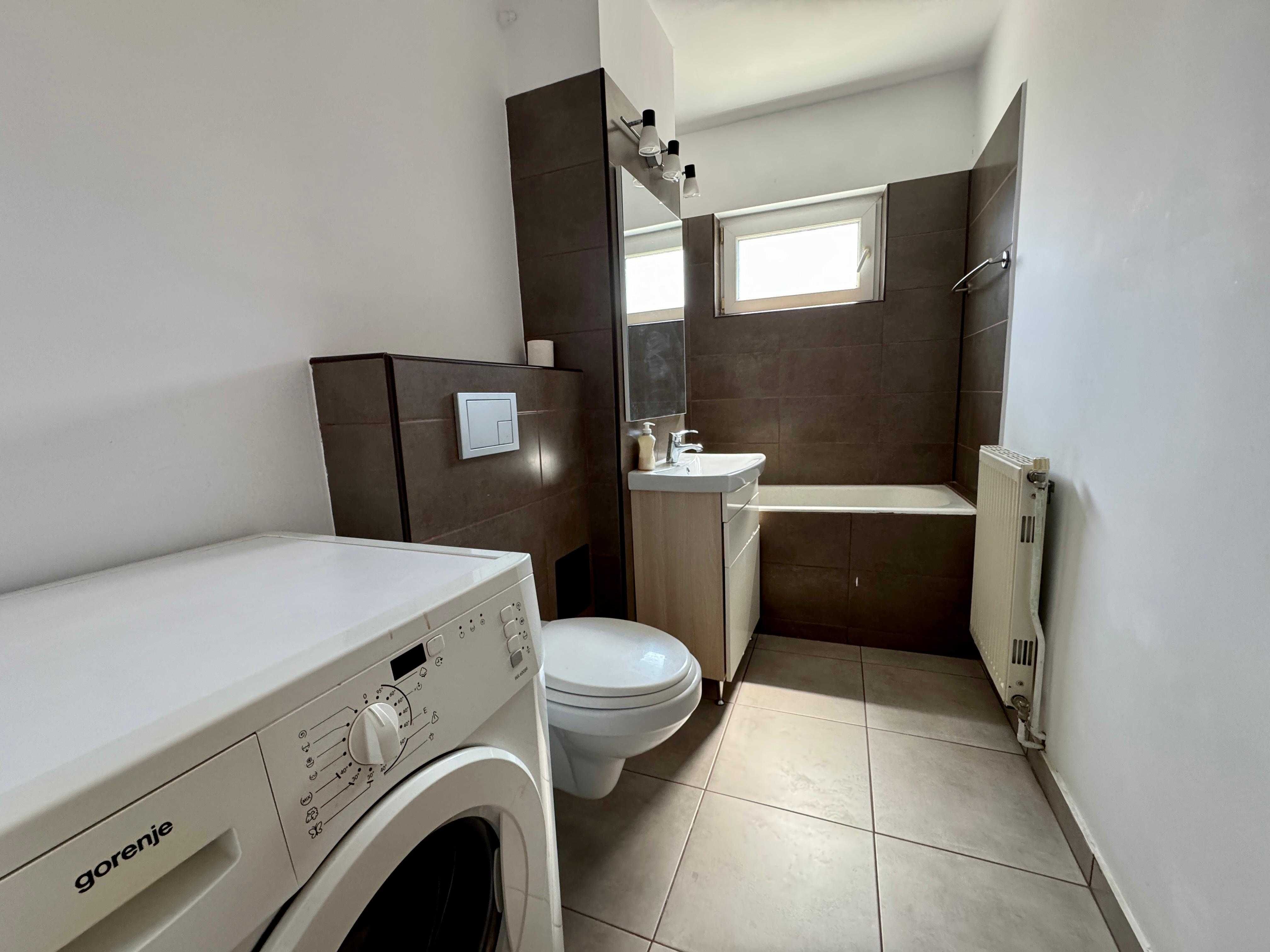 Proprietar vând apartament 3 camere, 72 mp – Zona Calea Șagului