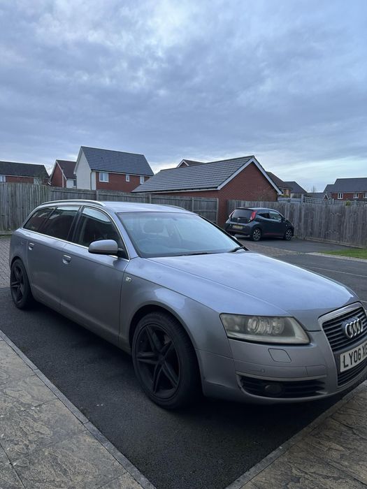 Vand sau schim masina cu volan pe dreapta