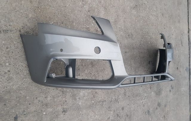 Bara fata  cu mic defect Audi A4 B8/8K (facelift)