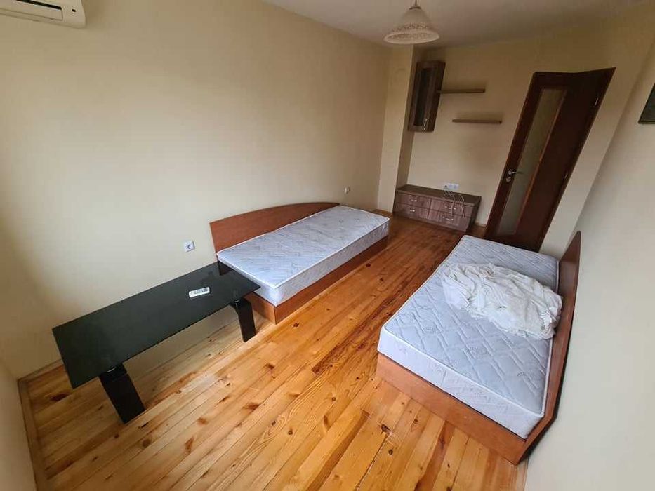 Дава се под наем Двустаен апартамент в Бургас, Братя Миладинови - 64 кв.м за 255 € - Снимка #1