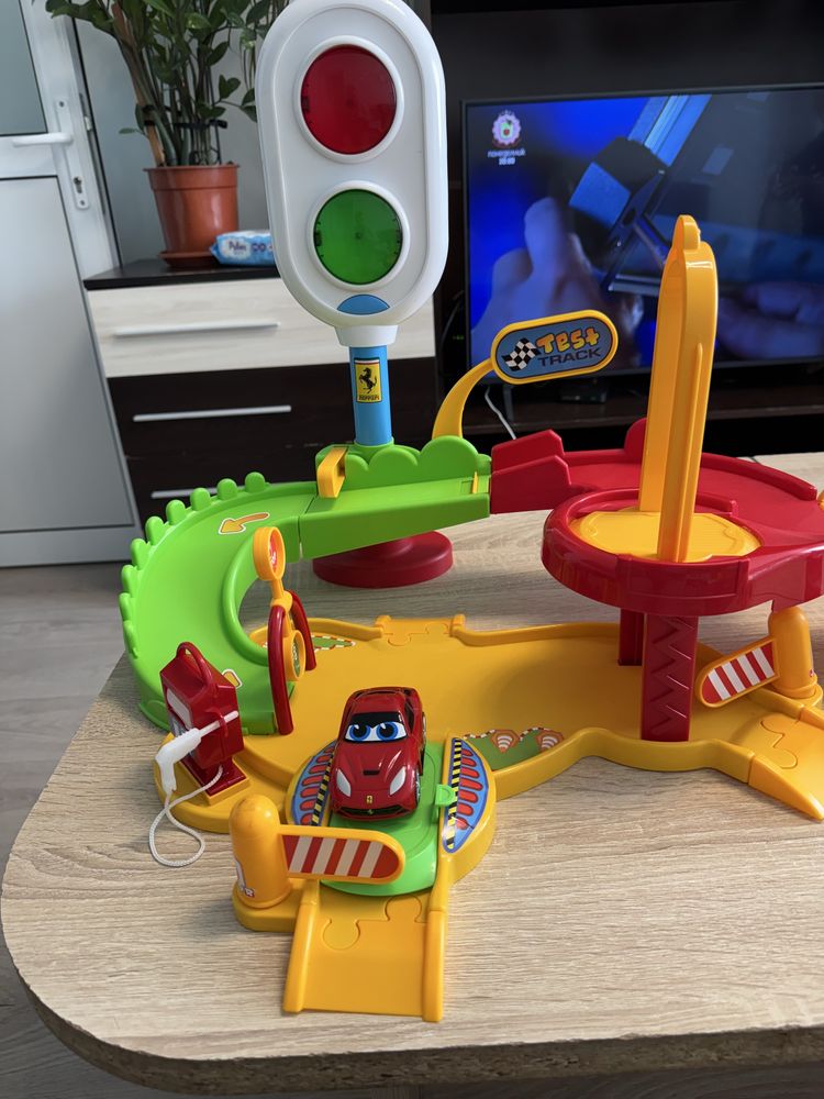 Bburago Junior - Комплект с писта за игра