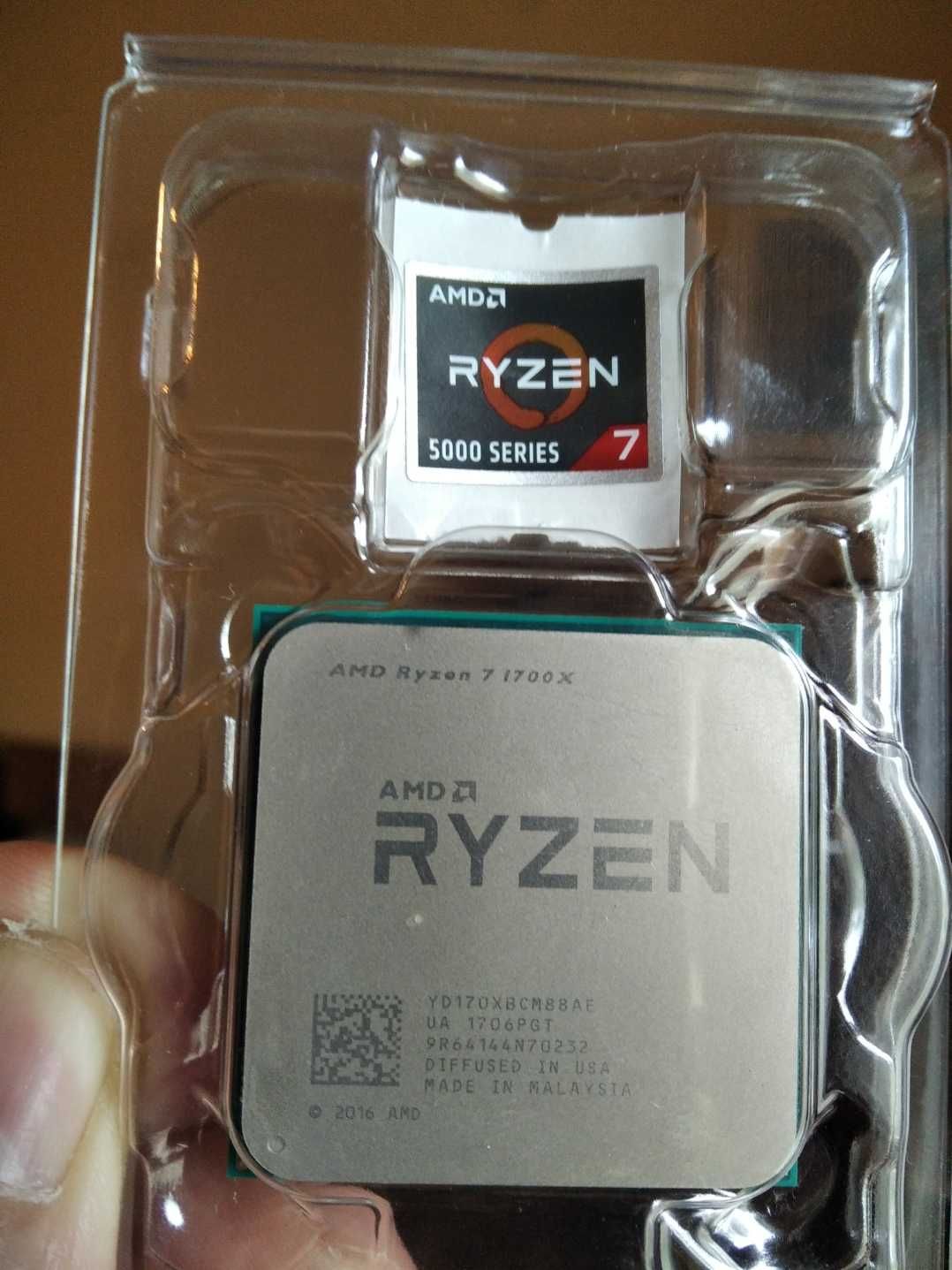 AMD Ryzen 7 1700X /3,4-3,9/ Soket AM4