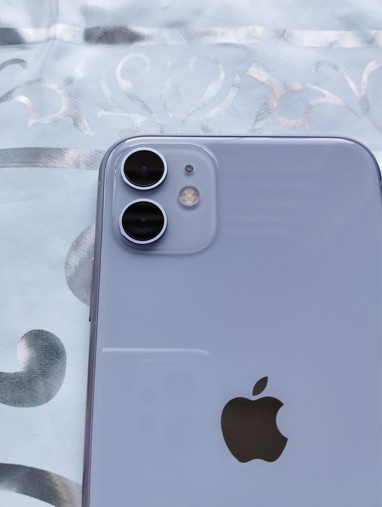 iPhone 11 в идеальном состоянии Акб 88%