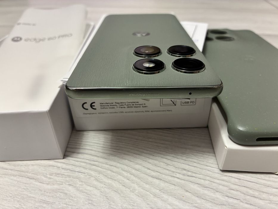 Motorola edge 60 pro 12/512gb