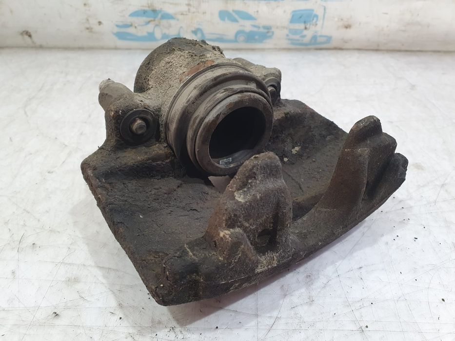 Etrier dreapta fata Volkswagen Passat B6 (2005 - 2010) (1240) BLR