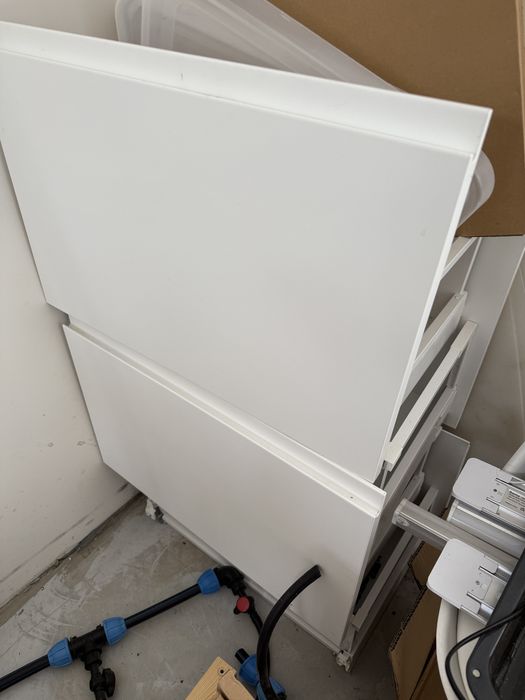 Кухня Чекмеджета Ikea METOD 8 бр. VOXTORP Бялата матова повърхност