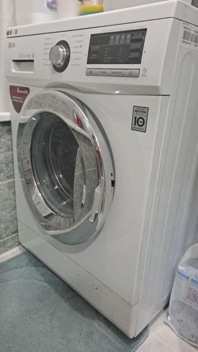 Продам стиральную машину LG