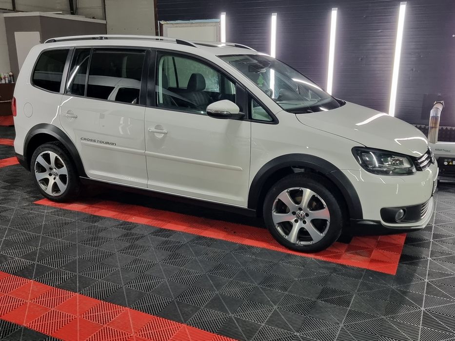 Vand Cross Touran TDI Automat DSG 7 locuri Xenon Panoramic