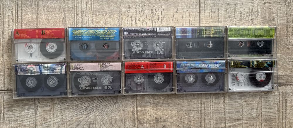 Lot 40 casete cu manele