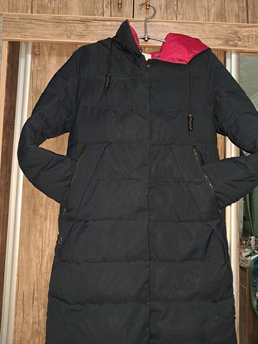 Куртка женская в идеальном состояние.