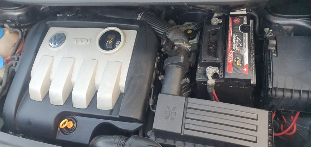 Motor 1.9 tdi BXE 105 cp euro 4 golf 5 touran passat b6 seat skoda