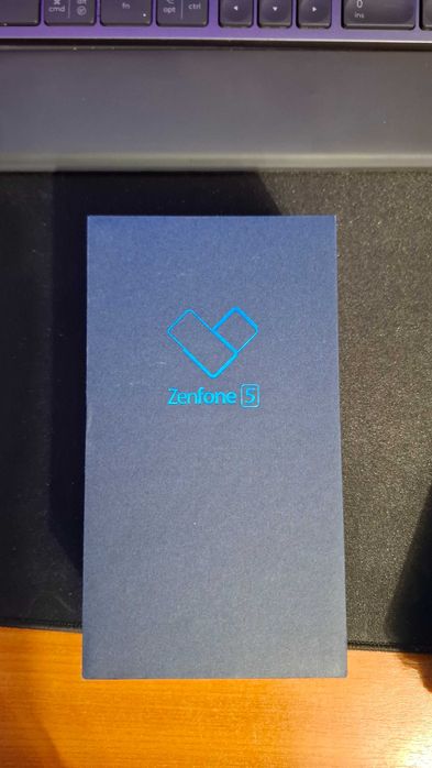 Telefon Asus Zenfone 5 ZE620KL, 4GB RAM, 64GB spatiu