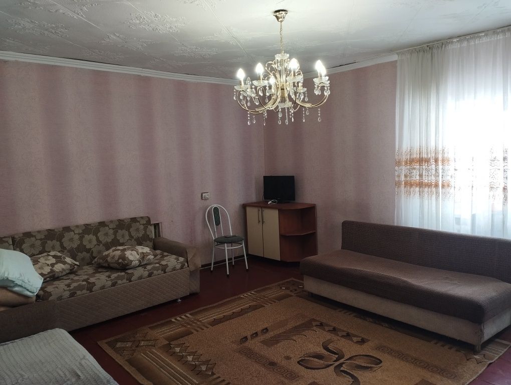 Продам дом в поселке Рахымжана Кошкарбаева, участок 36 соток.