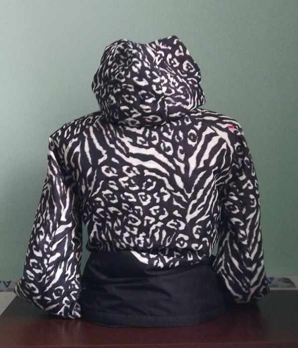 Дамско зимно яке за ски