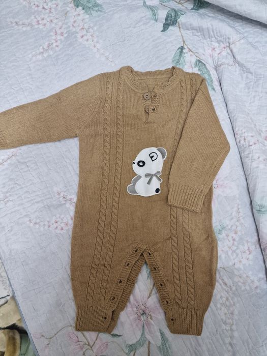 Вязаный комбинезон для малыша. Китай