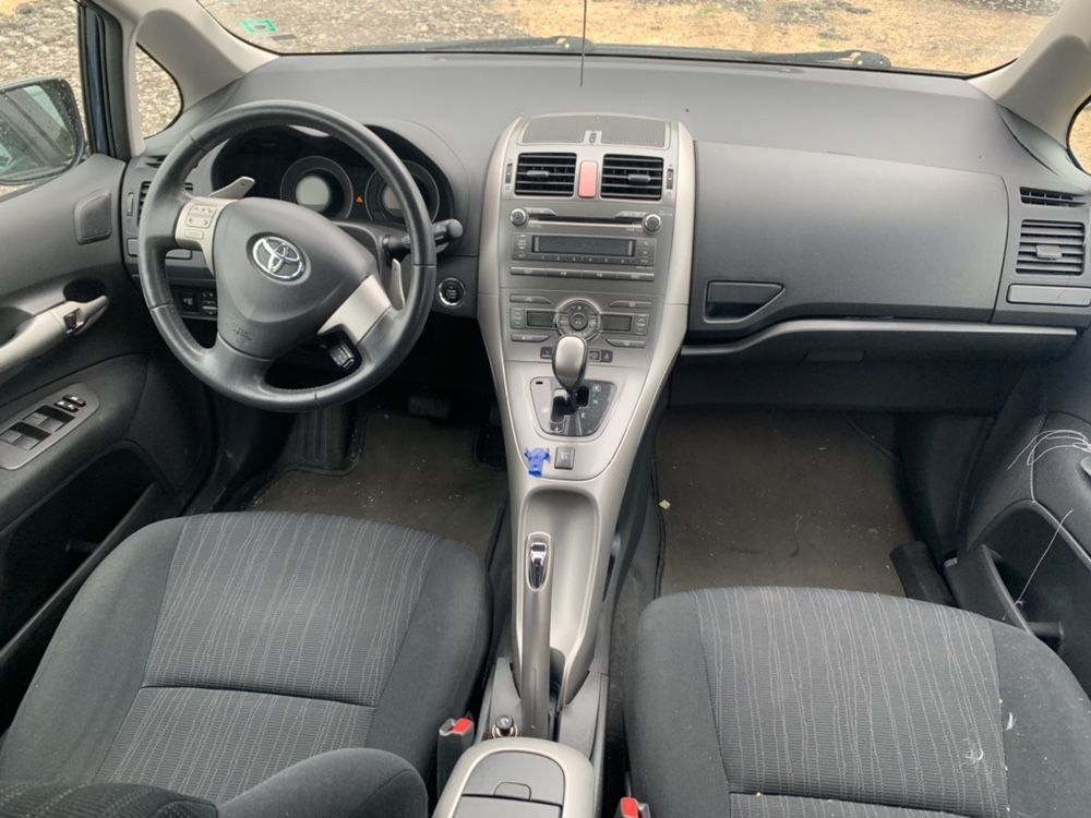 НА ЧАСТИ! Toyota Auris 1.6i АВТОМАТИК 124 кс. E15 1ZR-FE Климатик