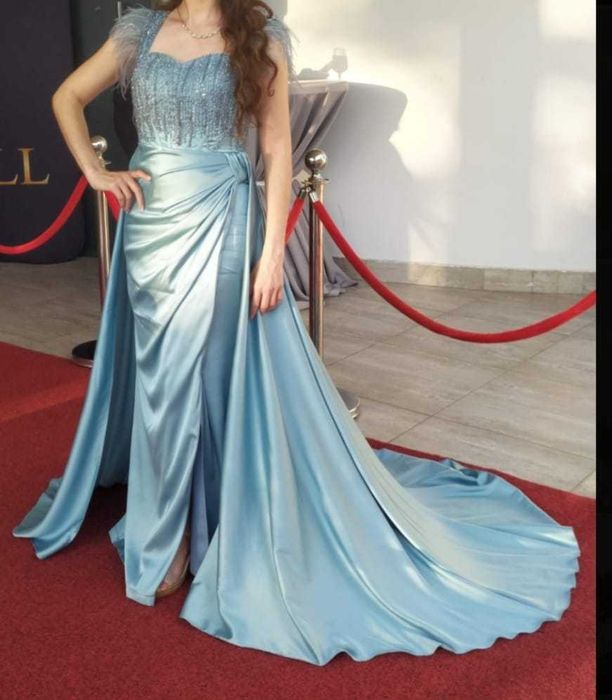 Rochie nouă. Model nou