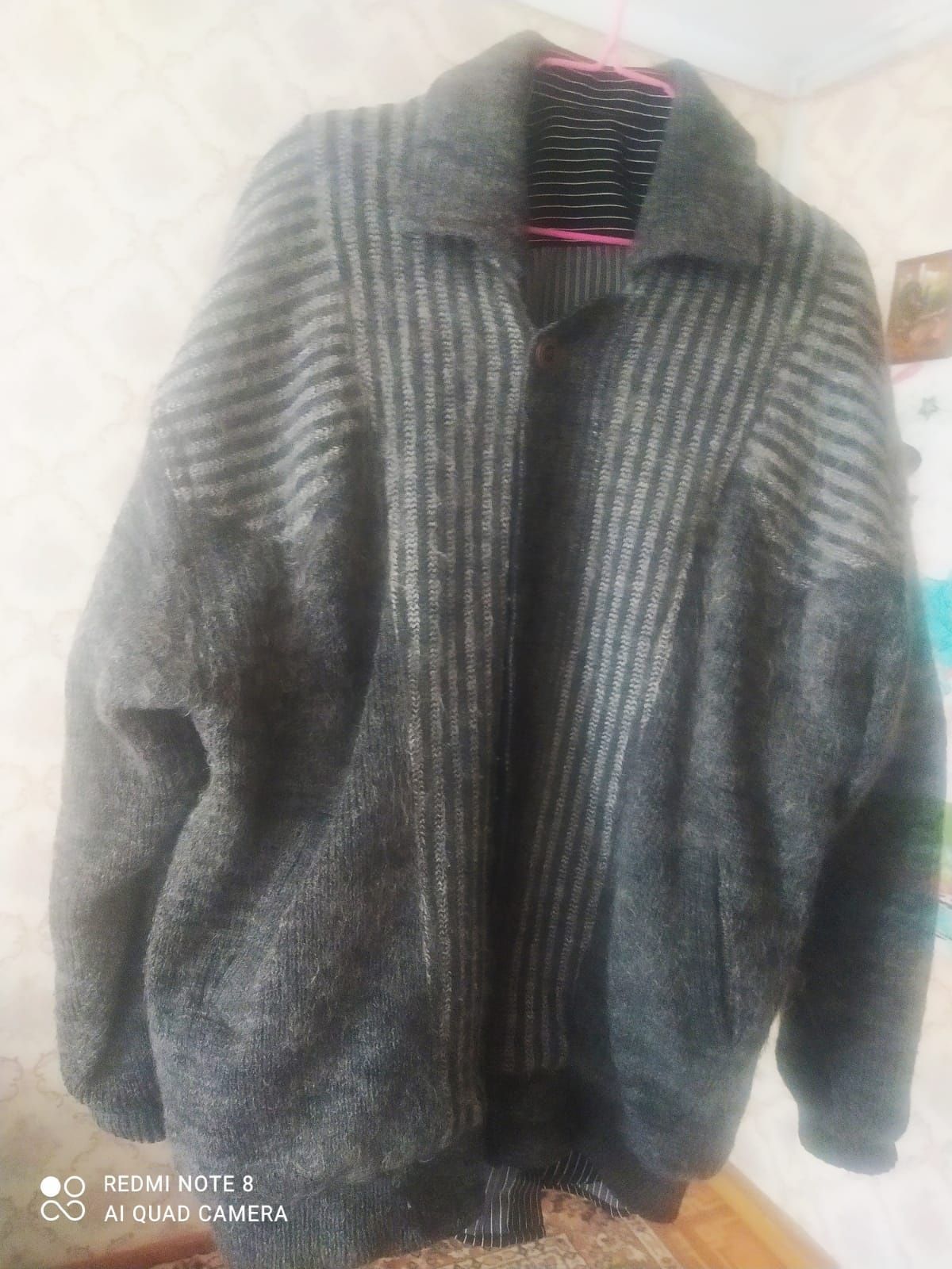 Продам тёплый мужской свитер