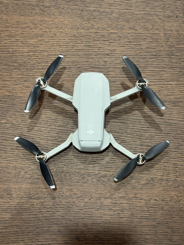 Продается дрон Dji mavic mini