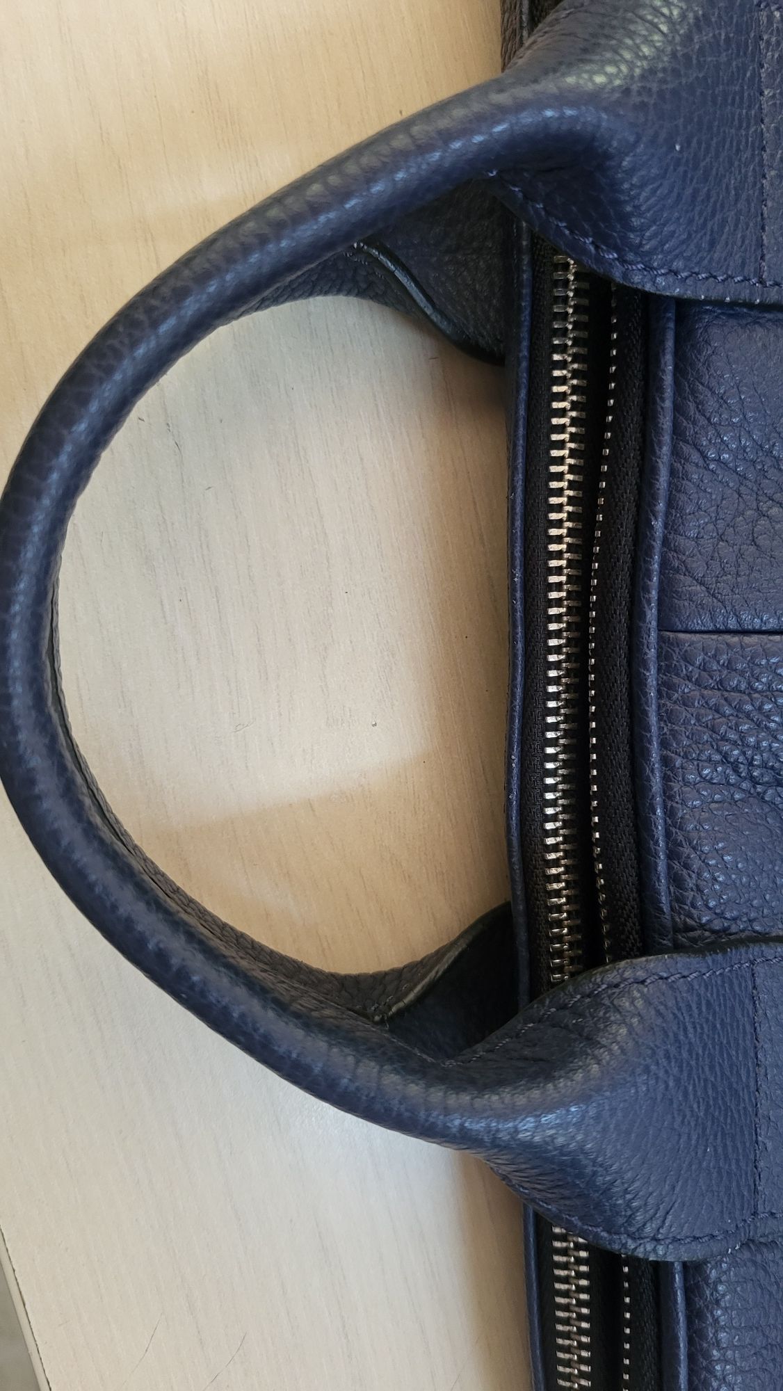 Geanta Karl Lagerfeld laptop piele impecabilă