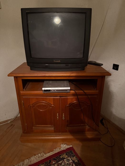 Mobilă veche ,canapea și fotolii baroc ,dormitor ,masă scaune !